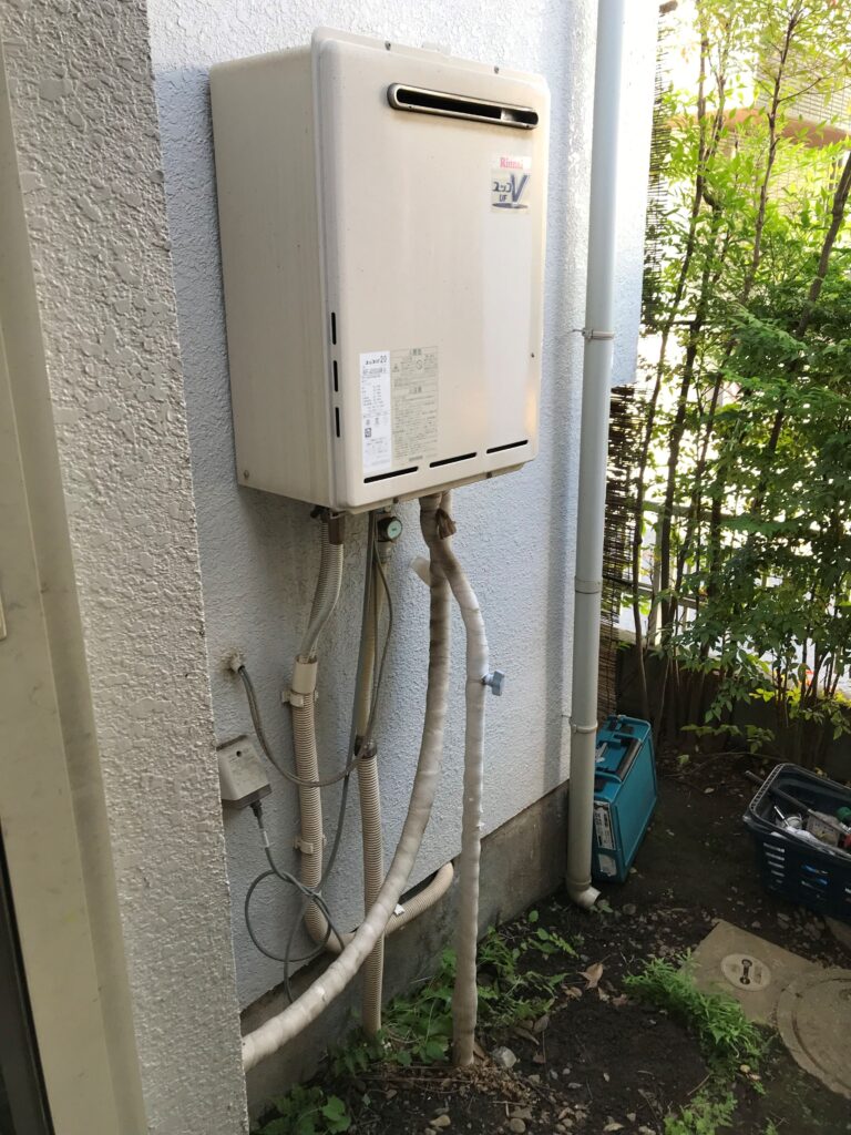ふろ給湯器（エコジョーズ） 武蔵村山市 F様邸 before