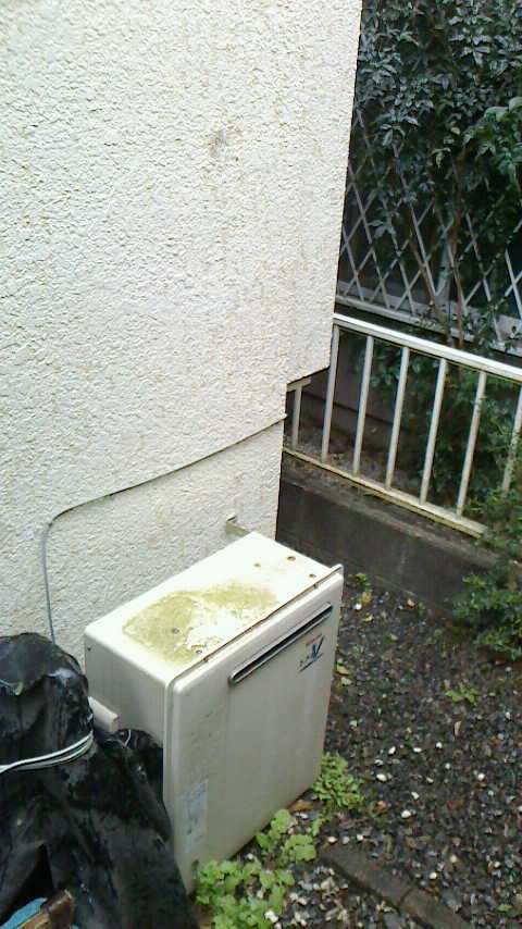 ふろ給湯器（エコジョーズ） 八王子市 M様邸 before