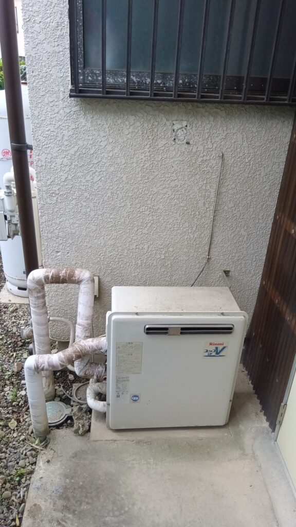 ふろ給湯器（エコジョーズ） 日の出町 G様邸 before