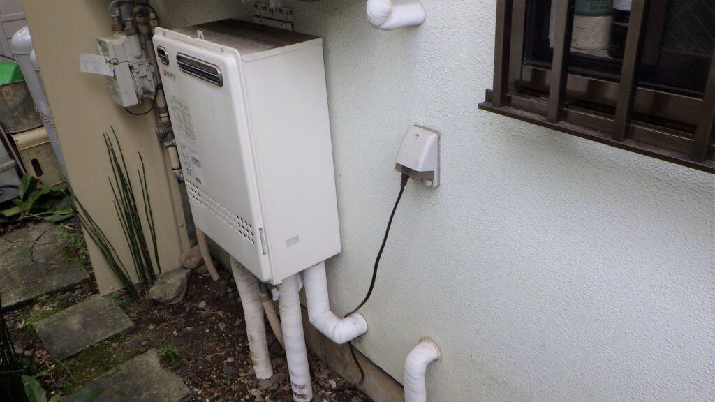 ふろ給湯器（エコジョーズ） 青梅市 K様邸 before