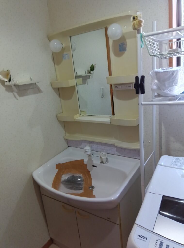 洗面化粧台 武蔵村山市 S様邸 before