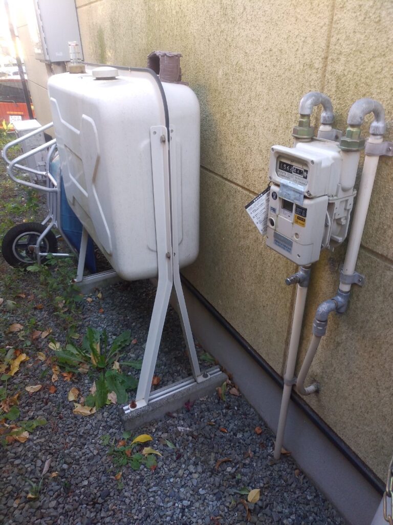 床暖房熱源機 あきる野市 T様邸 before